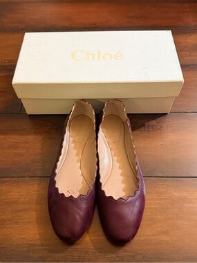 Chloé Burgundy Scalloped Leather Ballet Flats